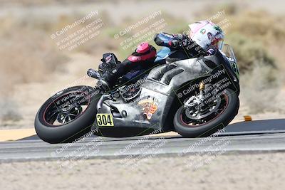 media/Oct-05-2025-CVMA (Sun) [[beeef4f201]]/Race 5-Amateur Supersport Open (Holeshot)/